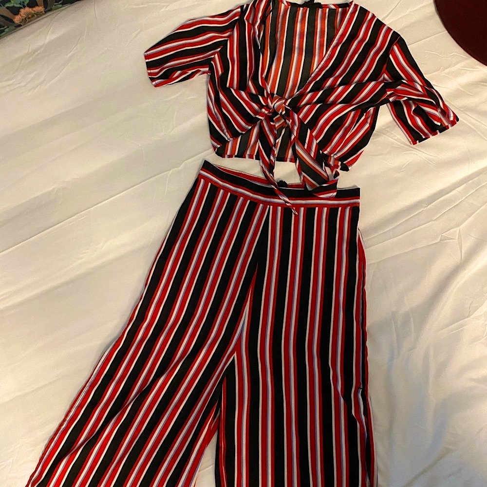 Striped 2 Piece Set (Nasty Gal)